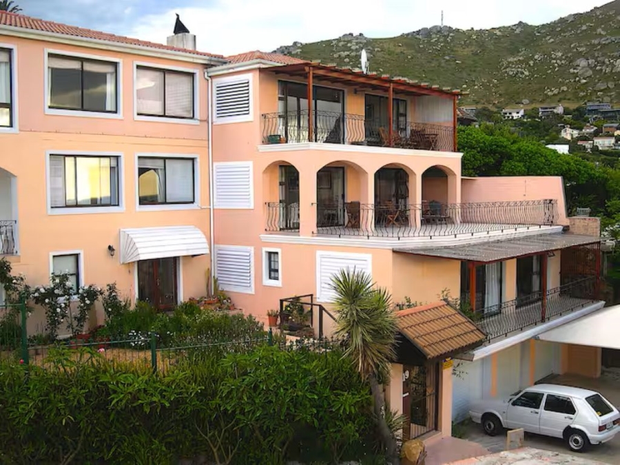 To Let 1 Bedroom Property for Rent in Llandudno Western Cape